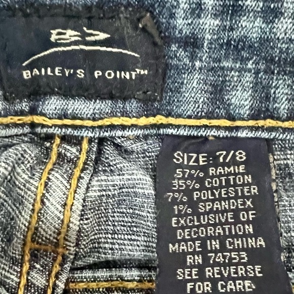 Baileys point shorts, size 7/8 - Picture 4 of 4